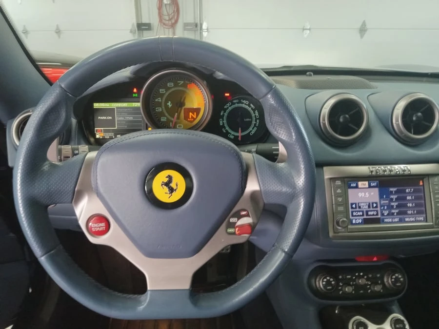 2011 Ferrari California - Image 13 of 17