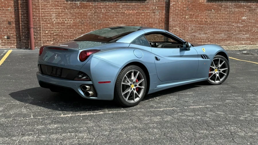 2011 Ferrari California - Image 8 of 18