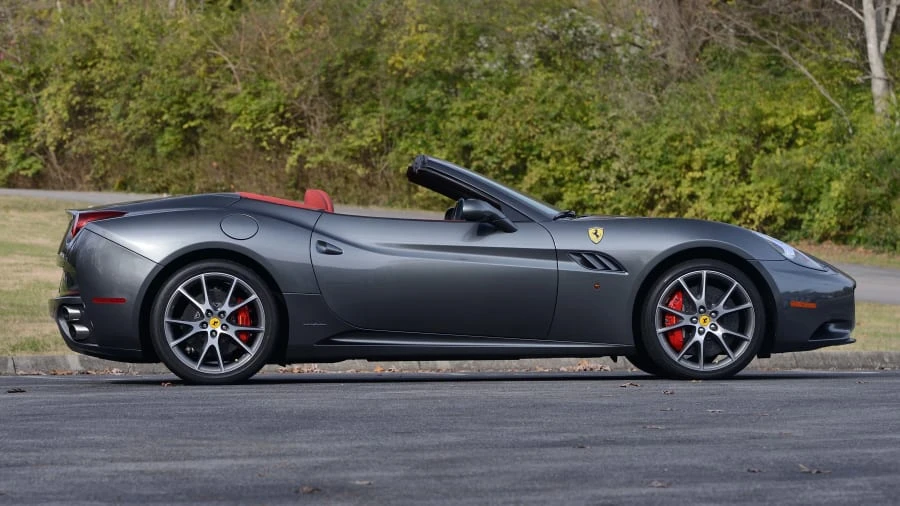2011 Ferrari California - Image 2 of 30