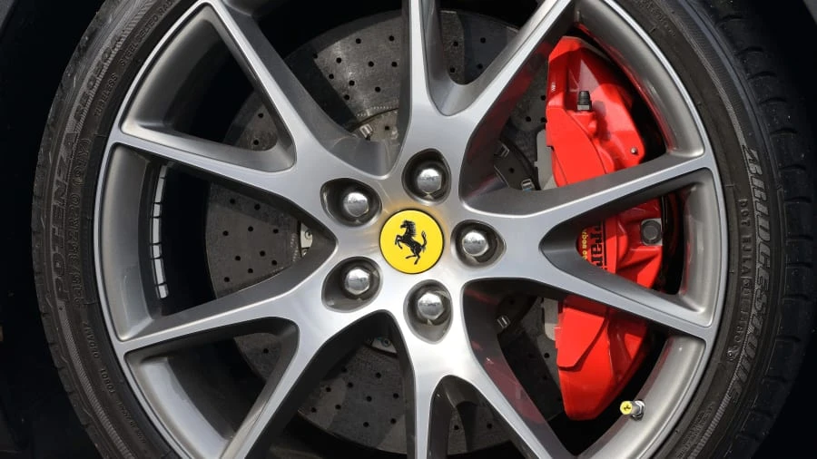 2011 Ferrari California - Image 15 of 30