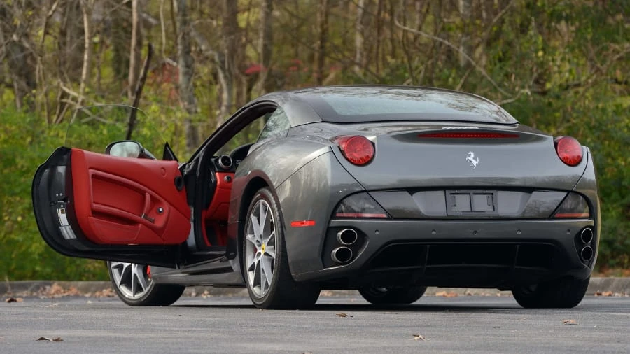 2011 Ferrari California - Image 20 of 30