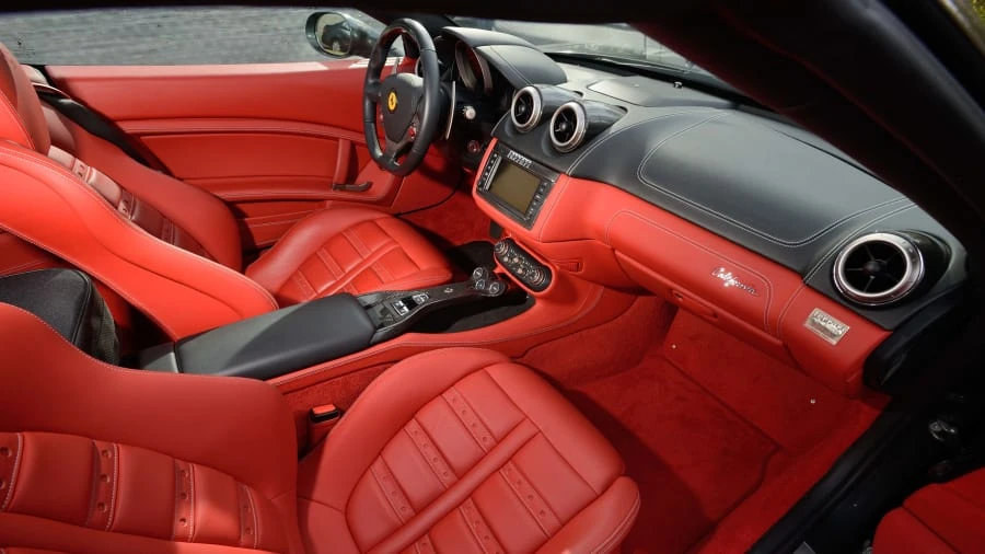 2011 Ferrari California - Image 23 of 30