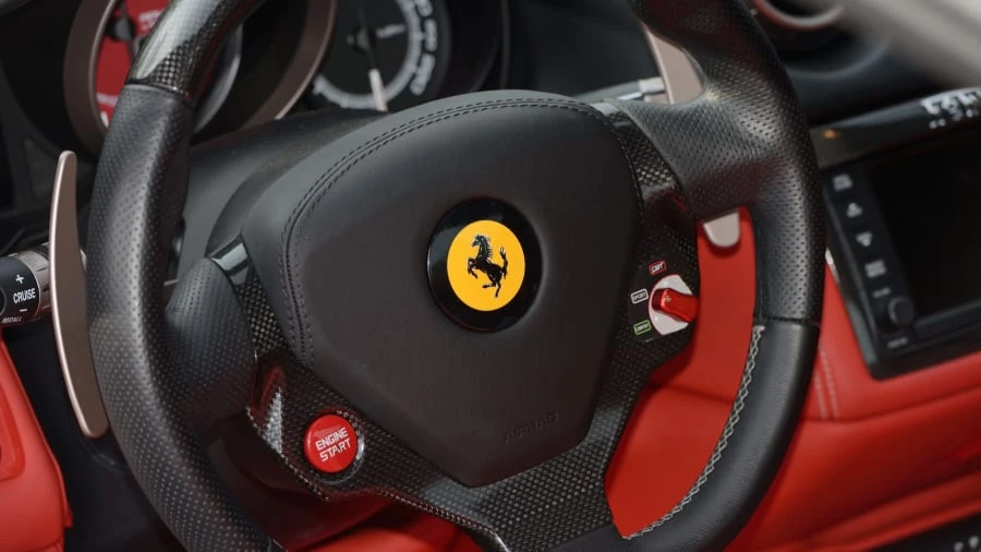 2011 Ferrari California - Image 25 of 30