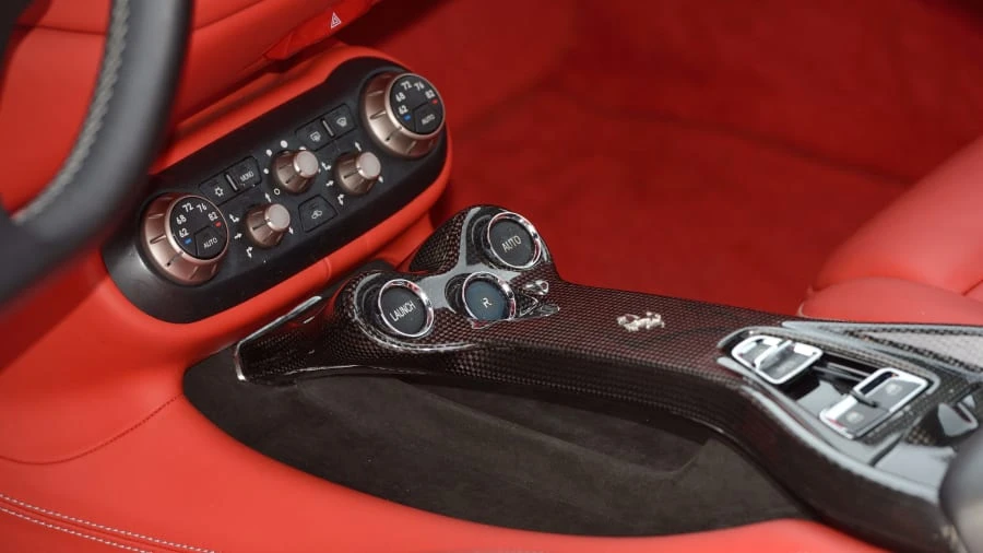 2011 Ferrari California - Image 26 of 30