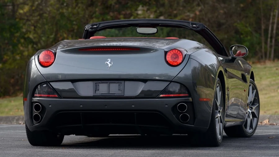 2011 Ferrari California - Image 27 of 30