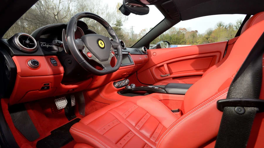 2011 Ferrari California - Image 28 of 30