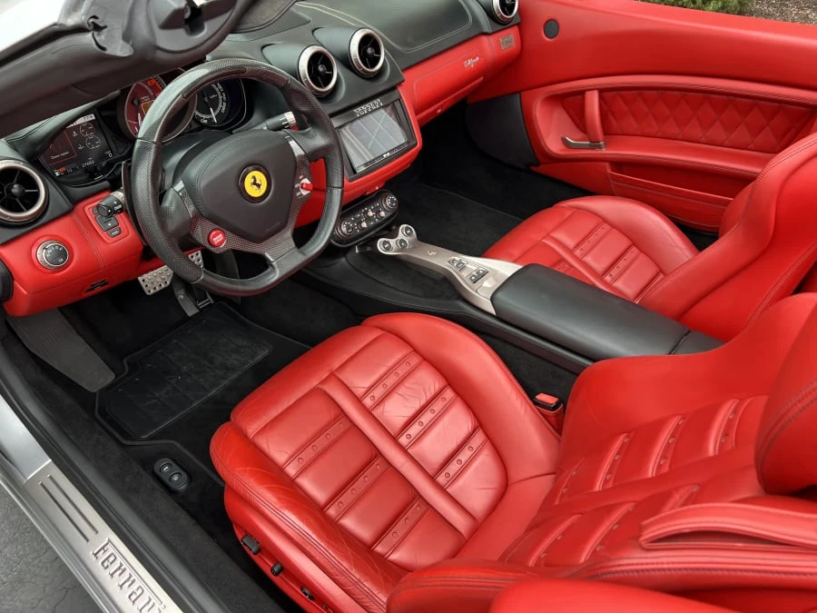 2011 Ferrari California - Image 8 of 11