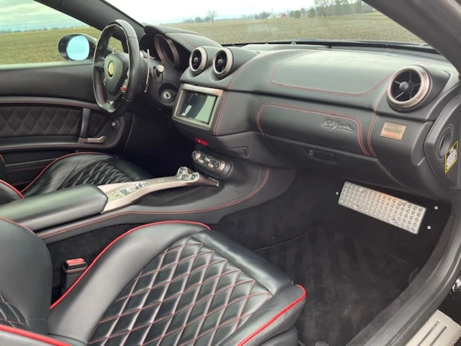 2011 Ferrari California - Image 12 of 20