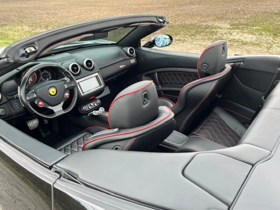 2011 Ferrari California - Image 8 of 20