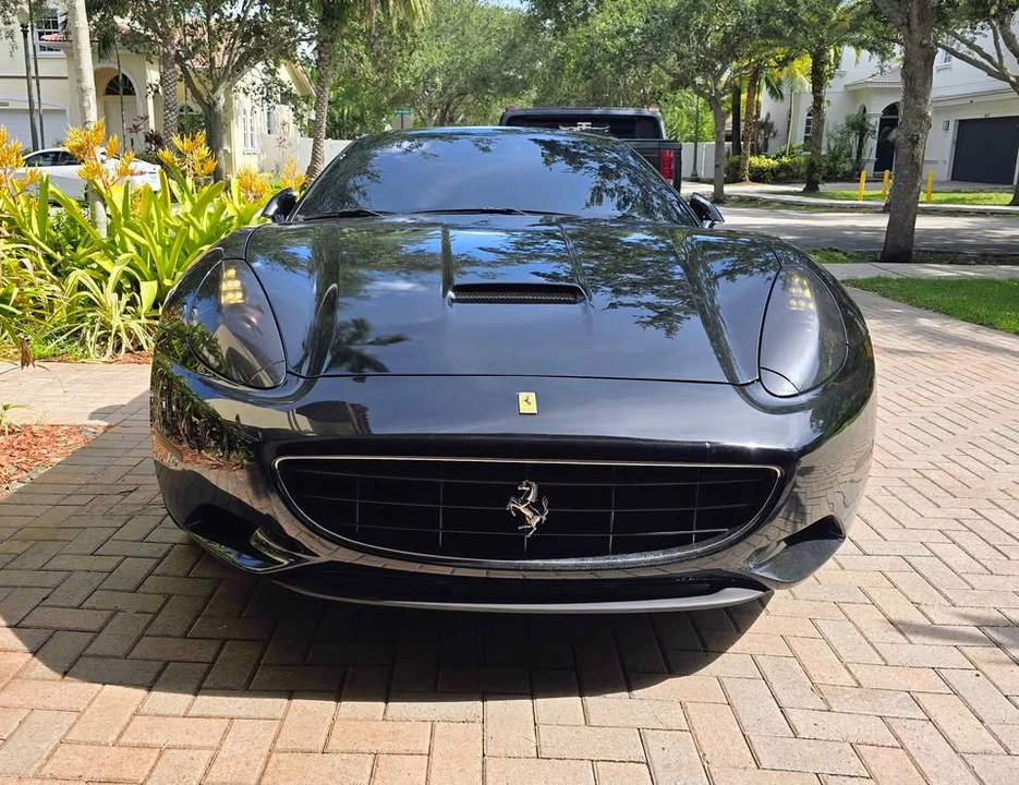 2011 Ferrari California - Image 9 of 11