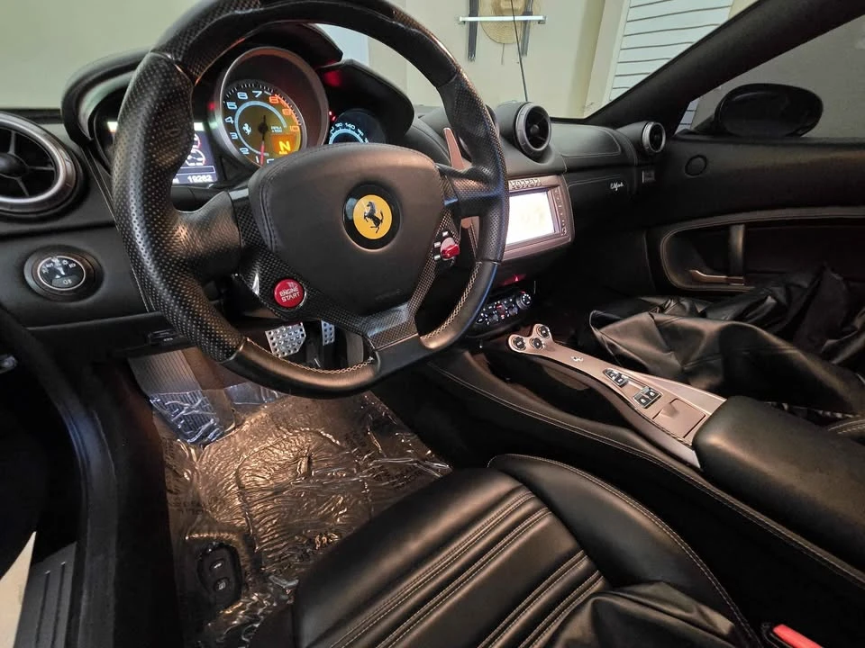 2011 Ferrari California - Image 2 of 11
