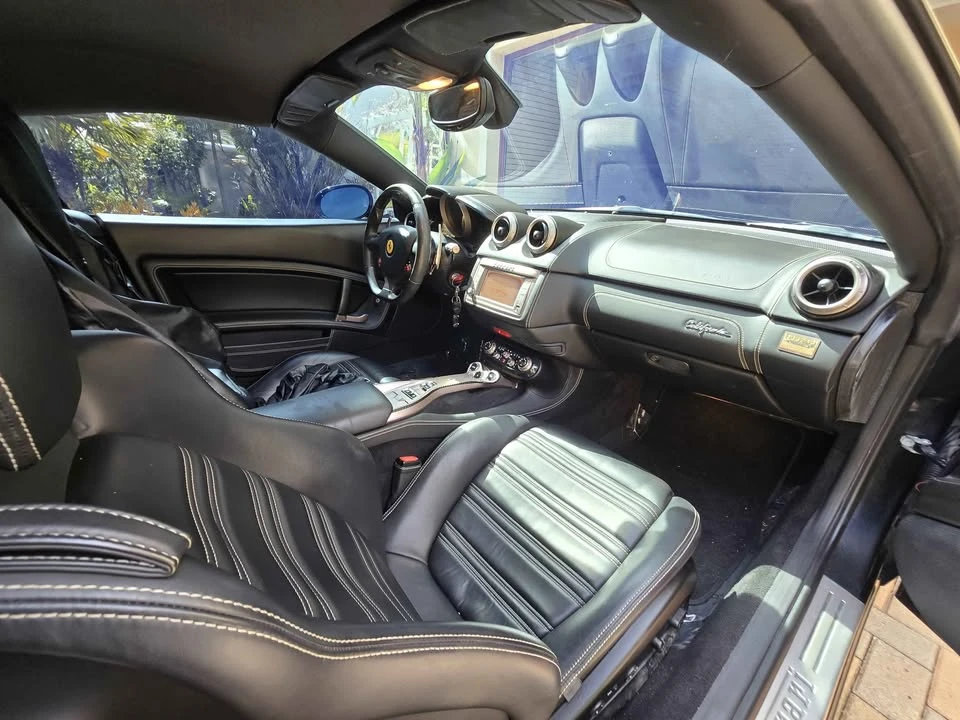2011 Ferrari California - Image 3 of 11