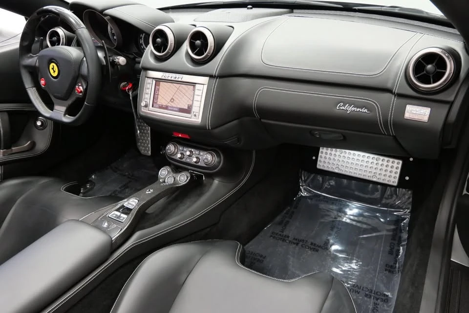 2011 Ferrari California - Image 13 of 19