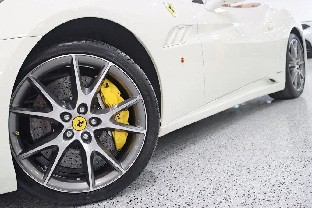 2011 Ferrari California - Image 6 of 31