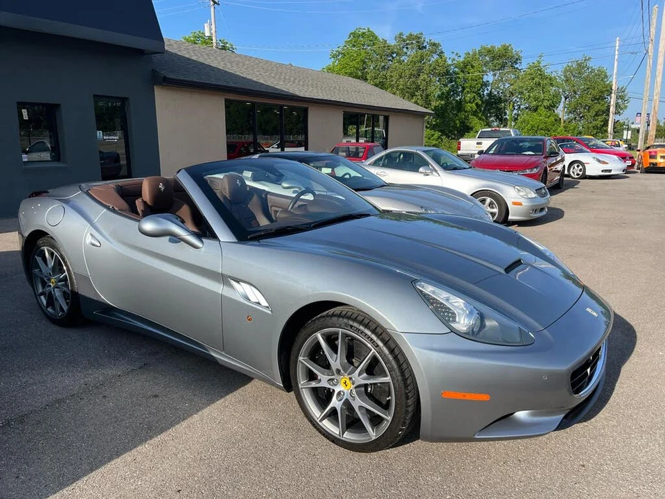 2011 Ferrari California - Image 14 of 31