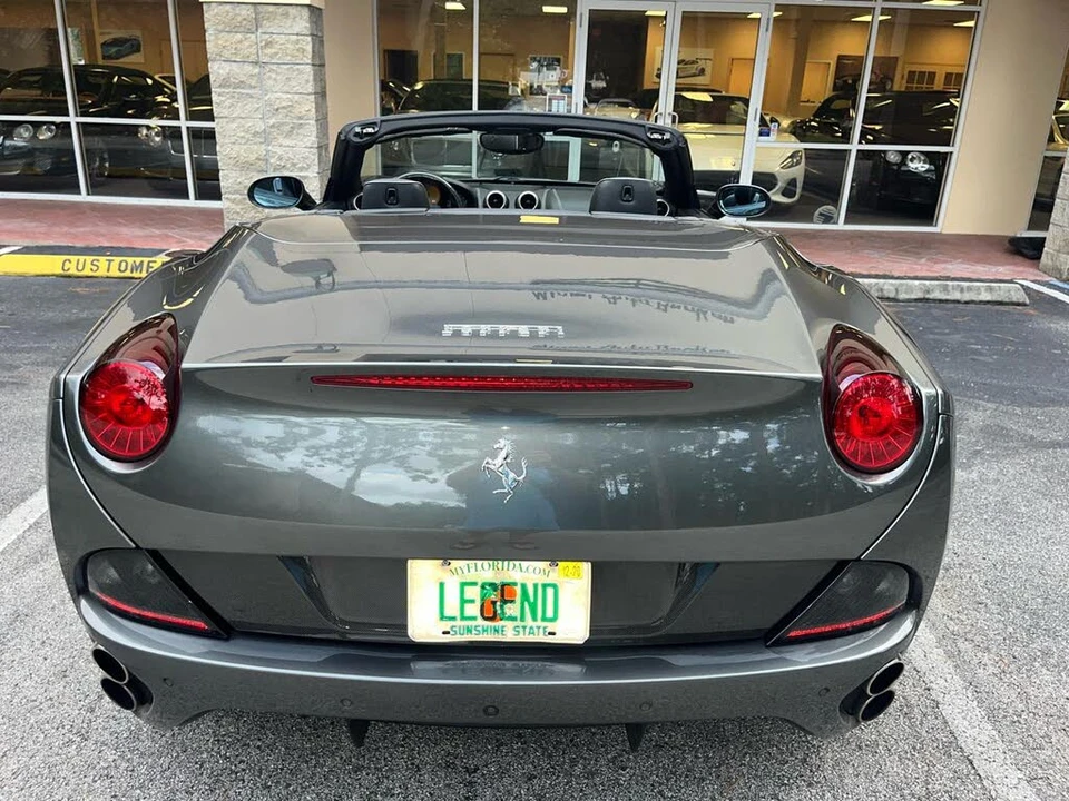 2011 Ferrari California - Image 6 of 31