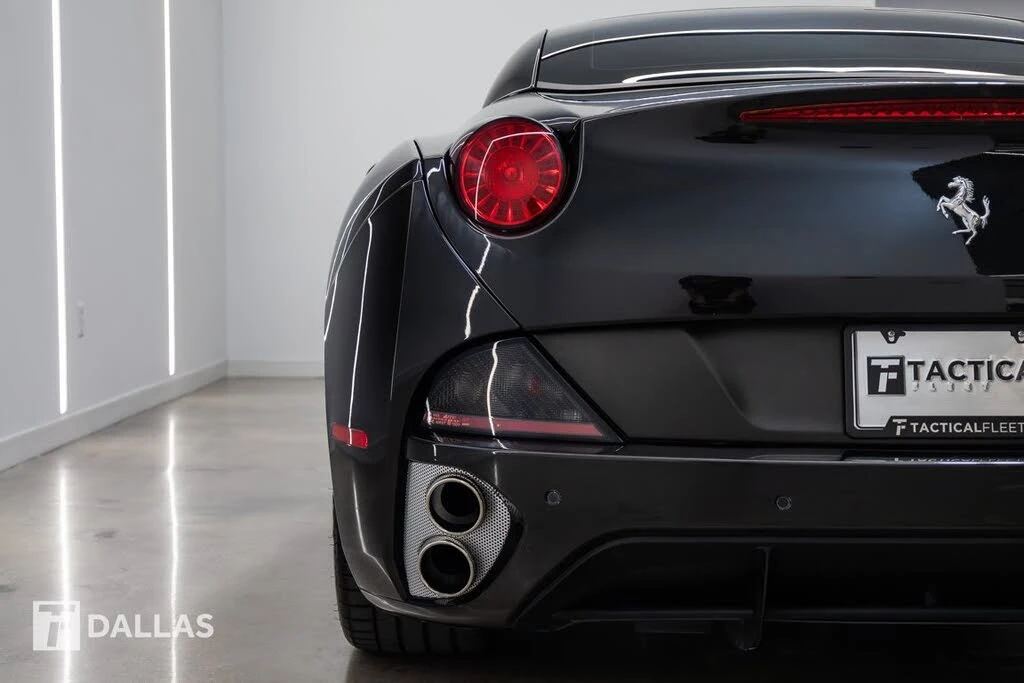 2011 Ferrari California - Image 14 of 31