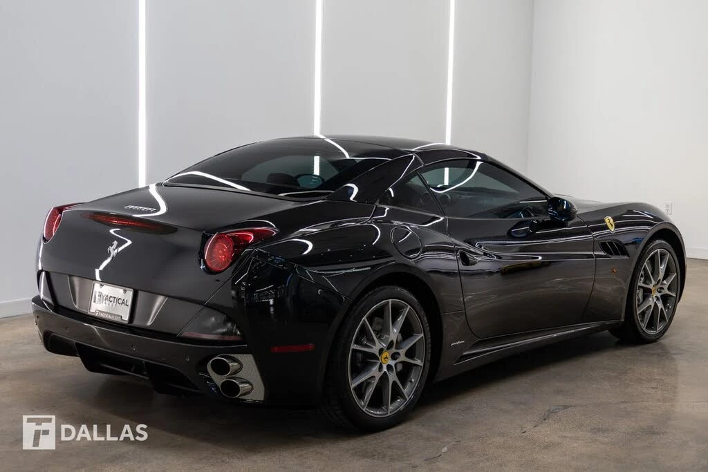 2011 Ferrari California - Image 15 of 31