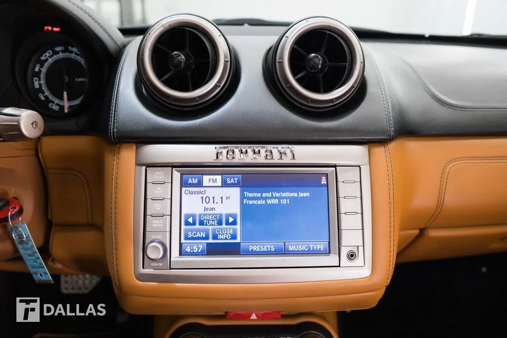 2011 Ferrari California - Image 30 of 31