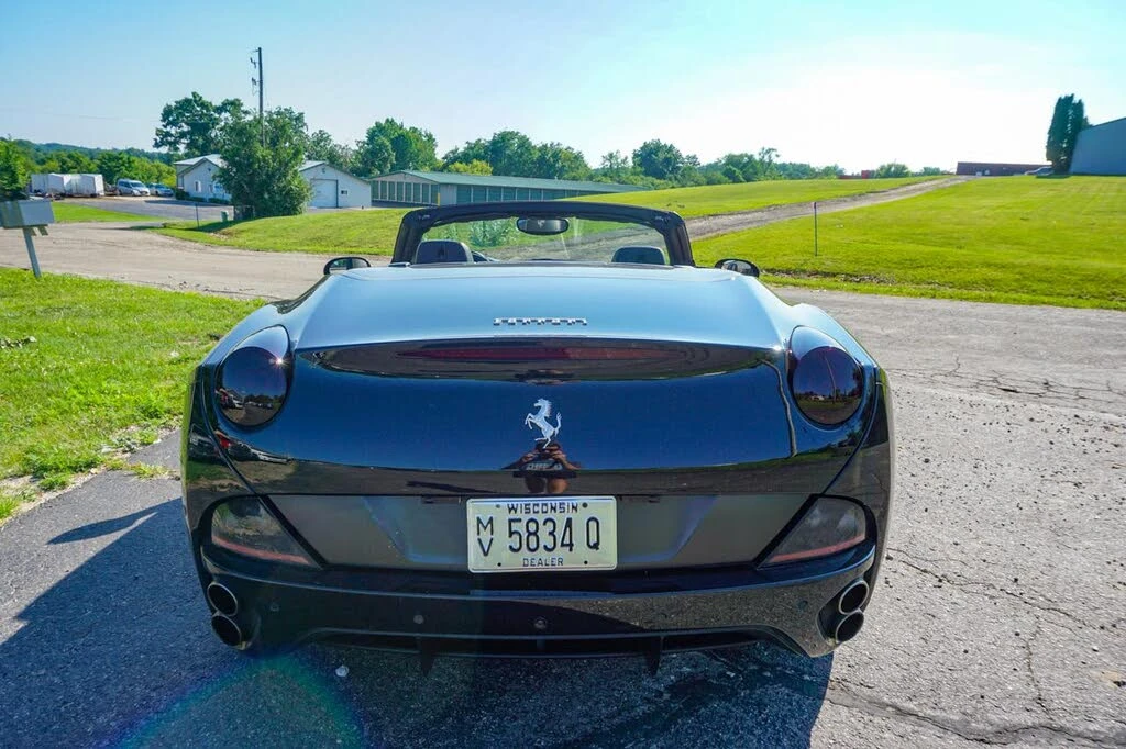 2011 Ferrari California - Image 14 of 31