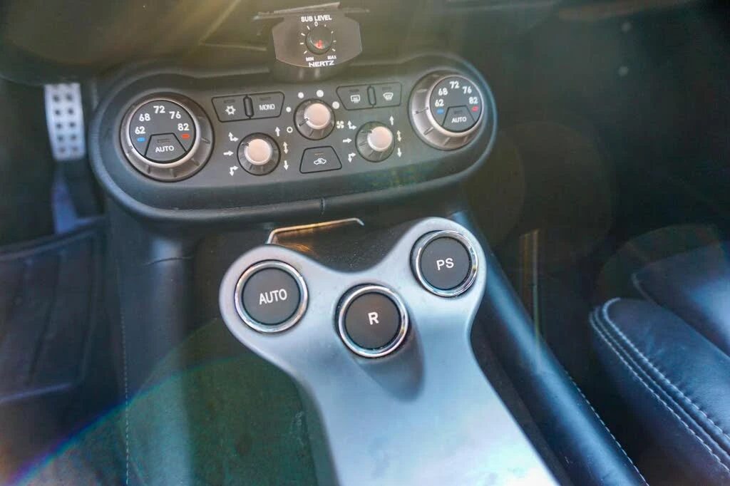 2011 Ferrari California - Image 26 of 31