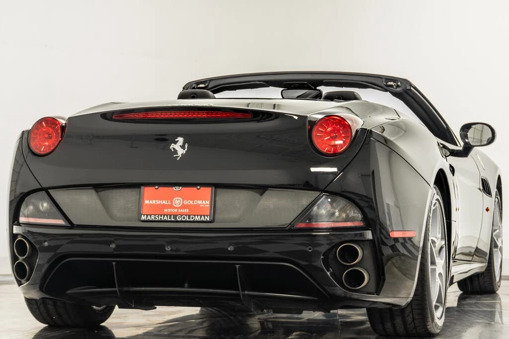 2011 Ferrari California - Image 9 of 31