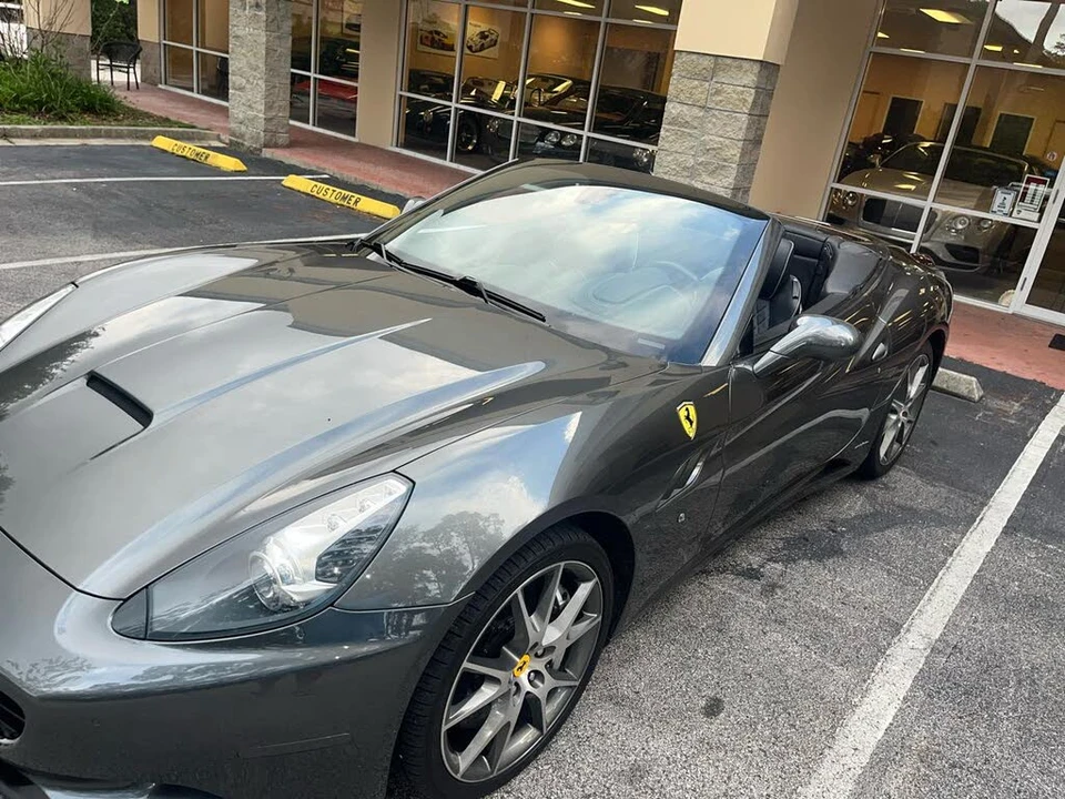 2011 Ferrari California - Image 12 of 31