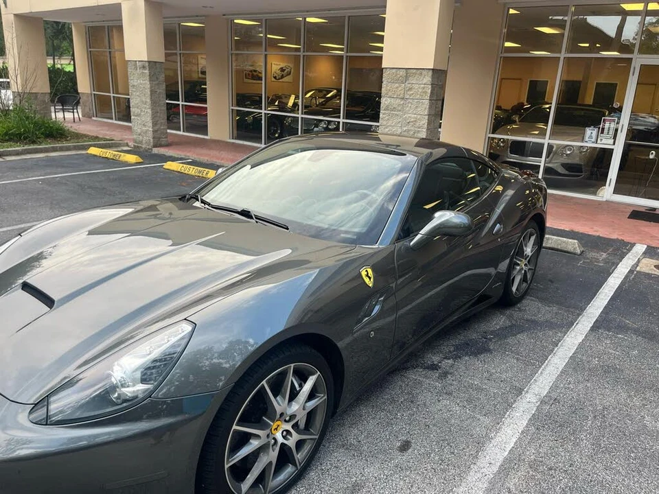 2011 Ferrari California - Image 26 of 31