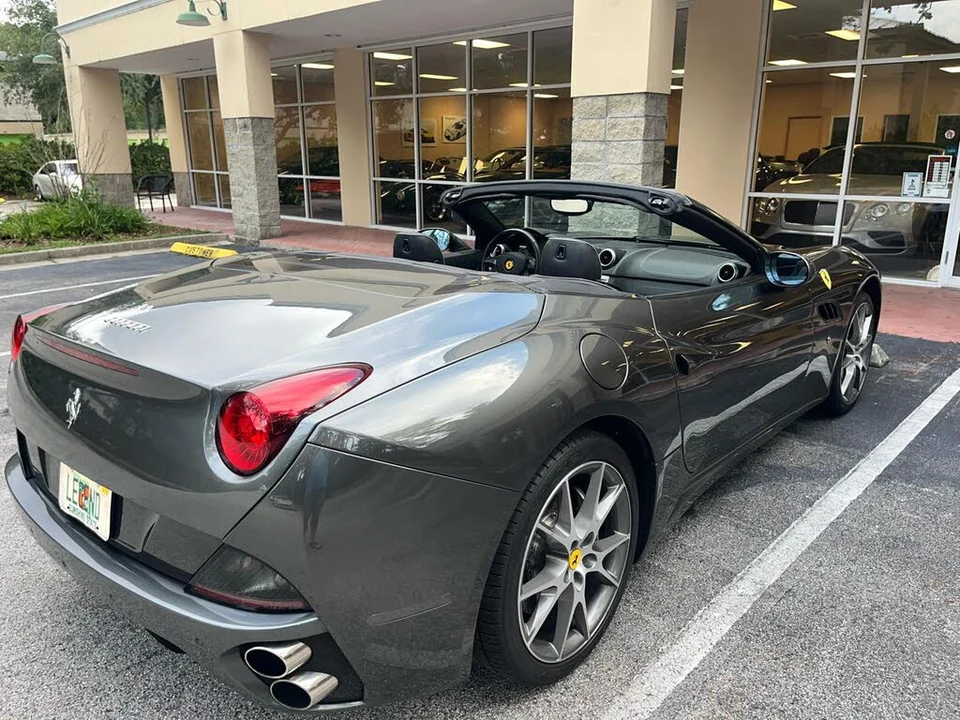 2011 Ferrari California - Image 4 of 31