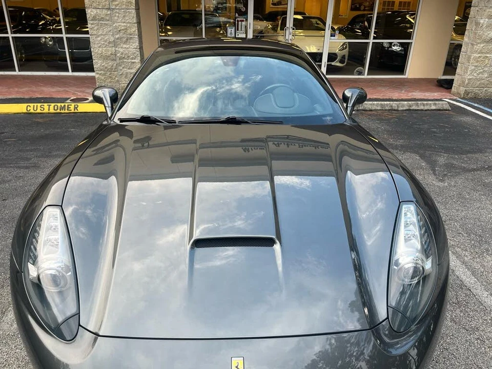 2011 Ferrari California - Image 28 of 31