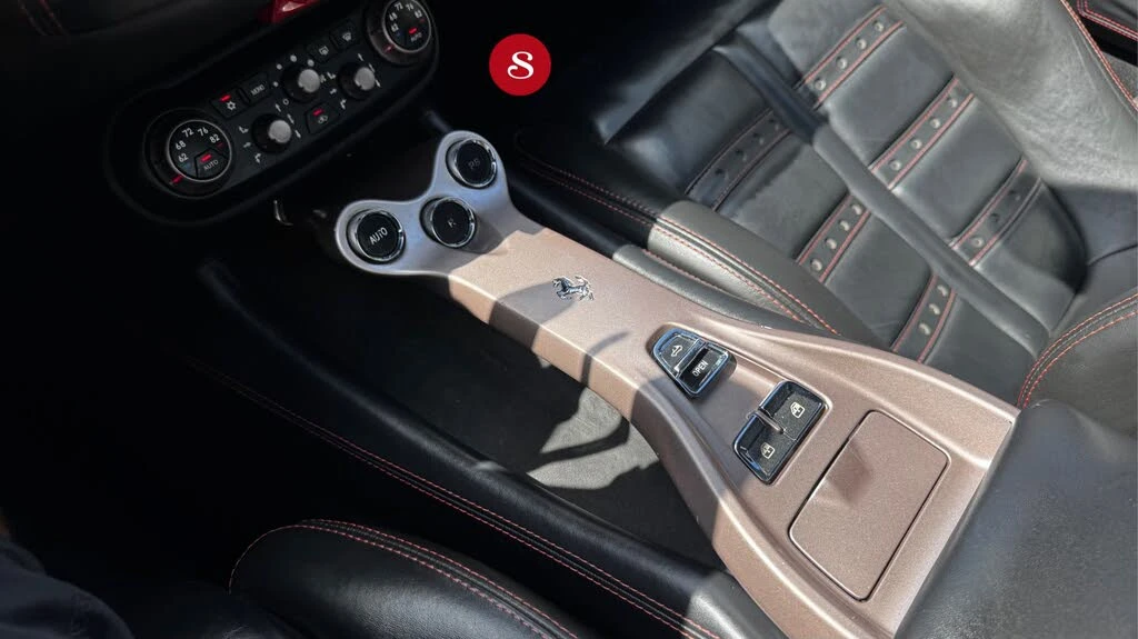 2011 Ferrari California - Image 17 of 21