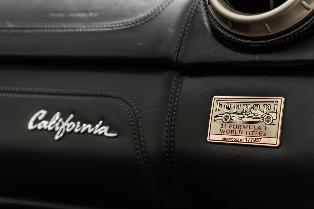 2011 Ferrari California - Image 30 of 31