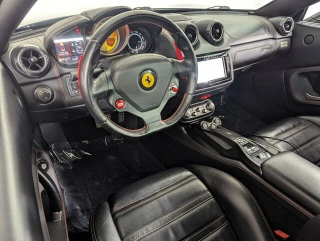 2011 Ferrari California - Image 10 of 24