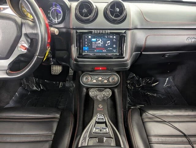 2011 Ferrari California - Image 12 of 24