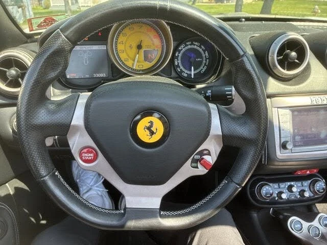 2011 Ferrari California - Image 24 of 31