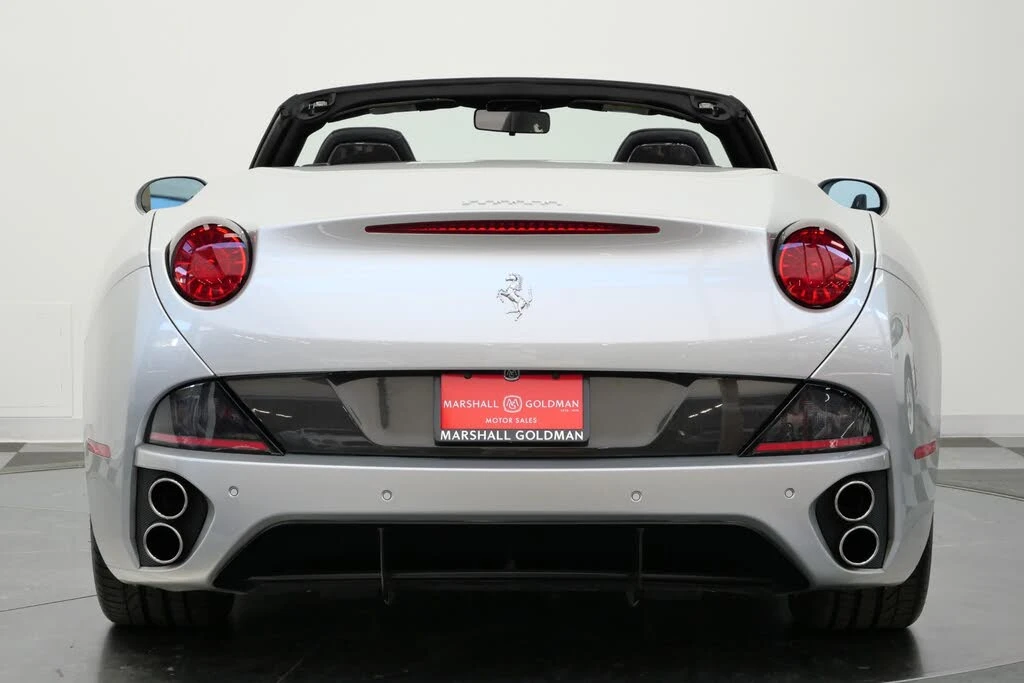 2011 Ferrari California - Image 8 of 31