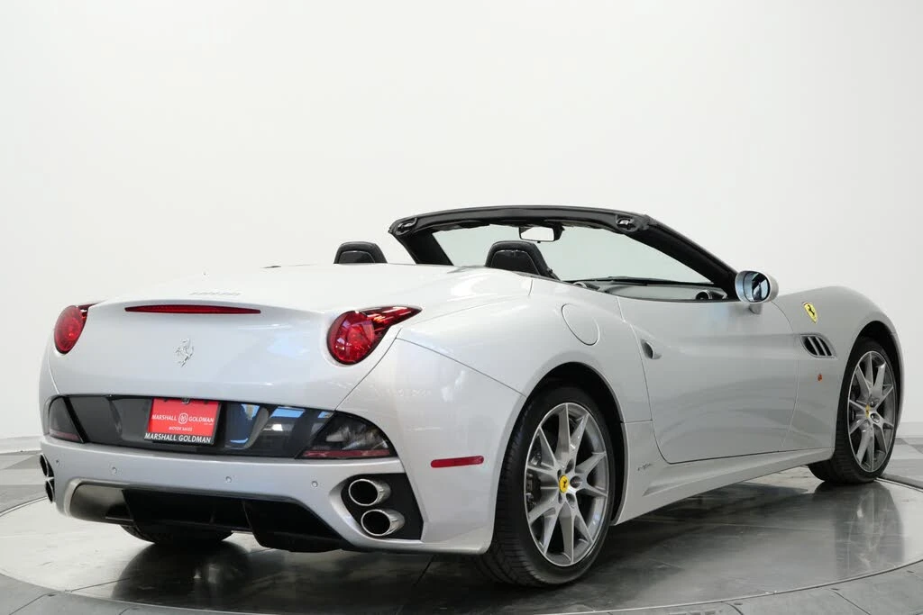 2011 Ferrari California - Image 9 of 31