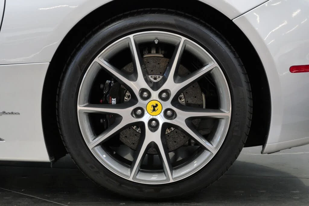 2011 Ferrari California - Image 11 of 31