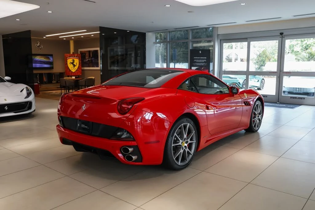 2011 Ferrari California - Image 26 of 31