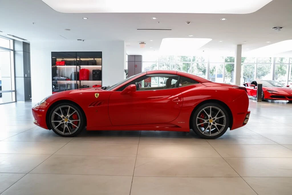 2011 Ferrari California - Image 27 of 31