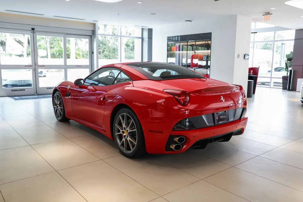2011 Ferrari California - Image 18 of 31