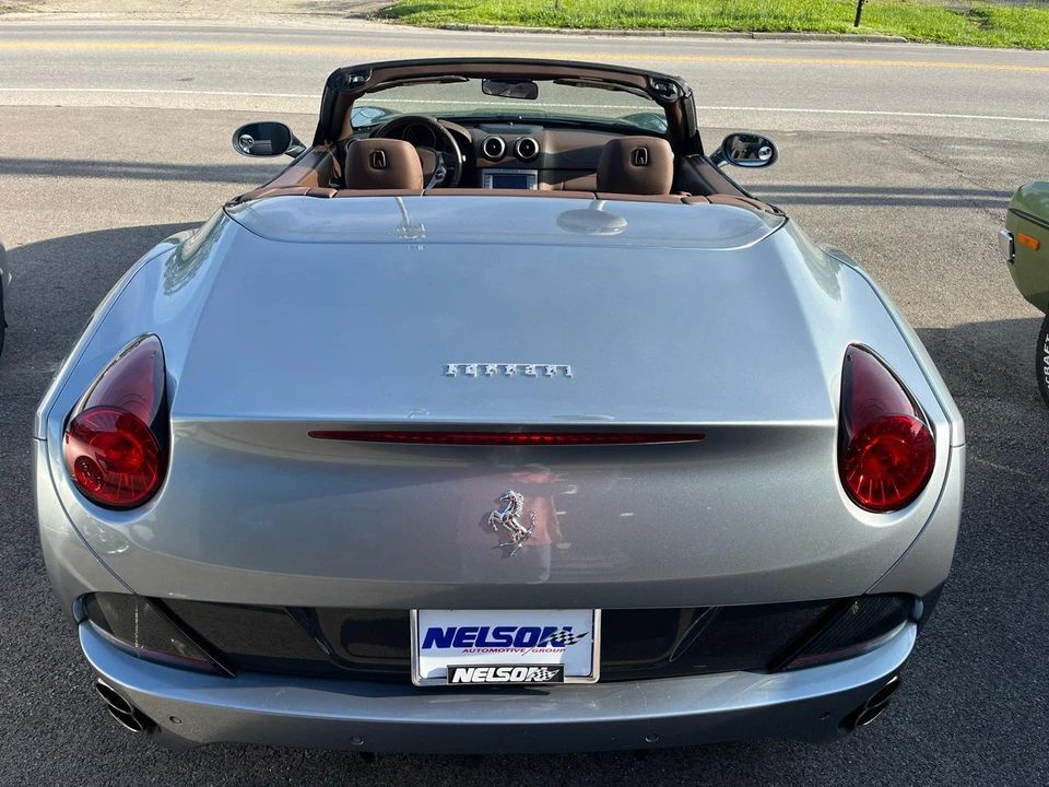 2011 Ferrari California - Image 10 of 31