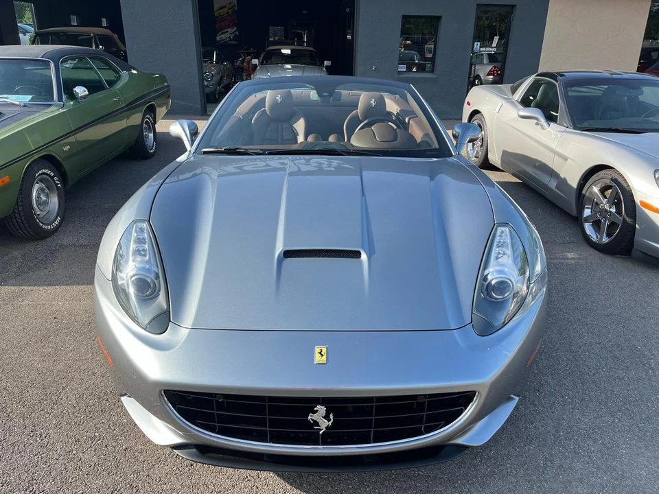 2011 Ferrari California - Image 4 of 31