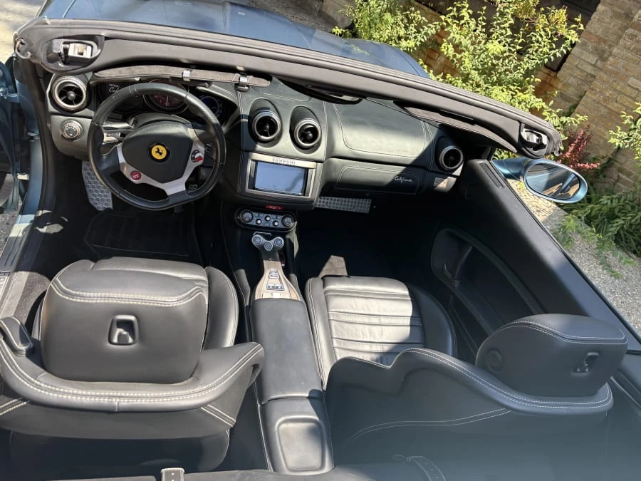 2011 Ferrari California - Image 7 of 12