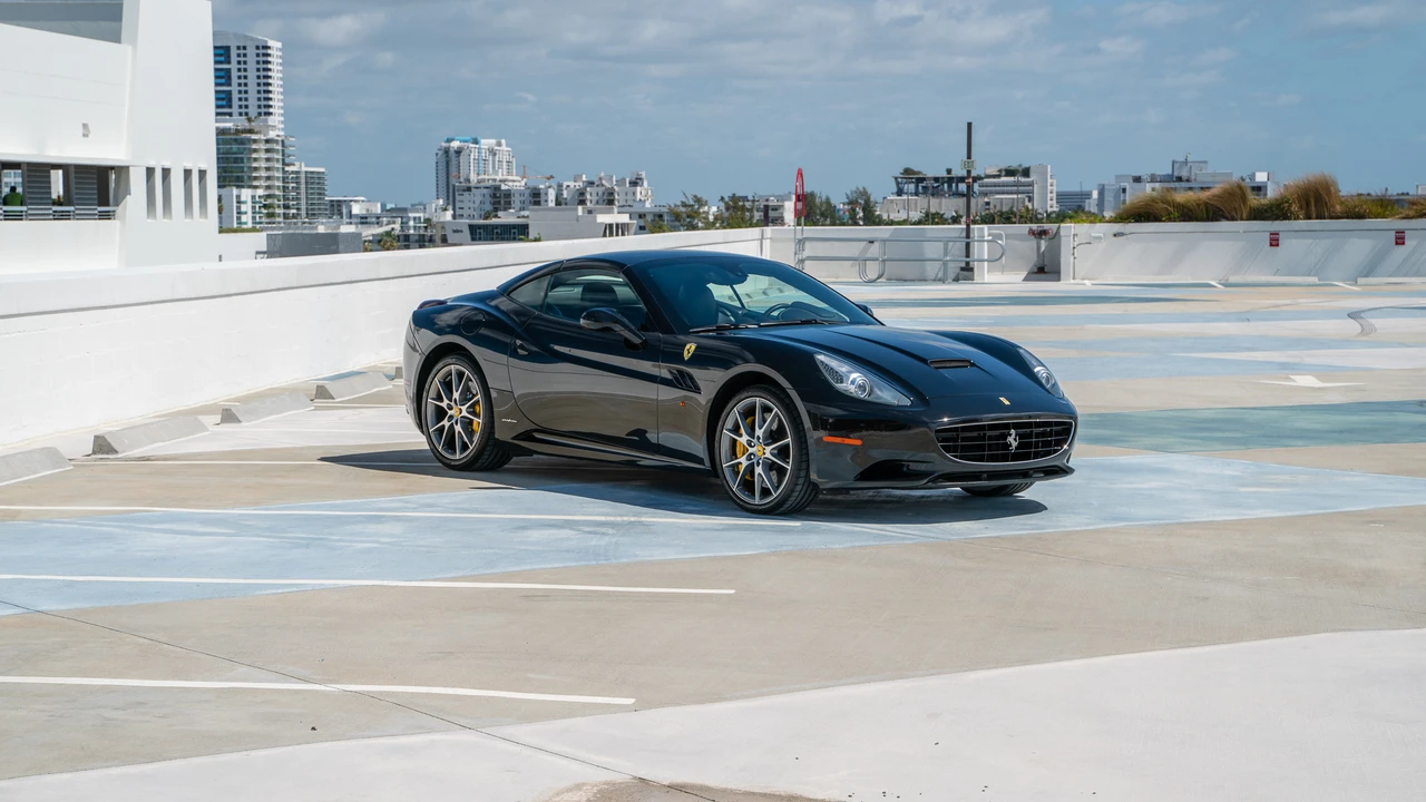 2011 Ferrari California - Image 4 of 31