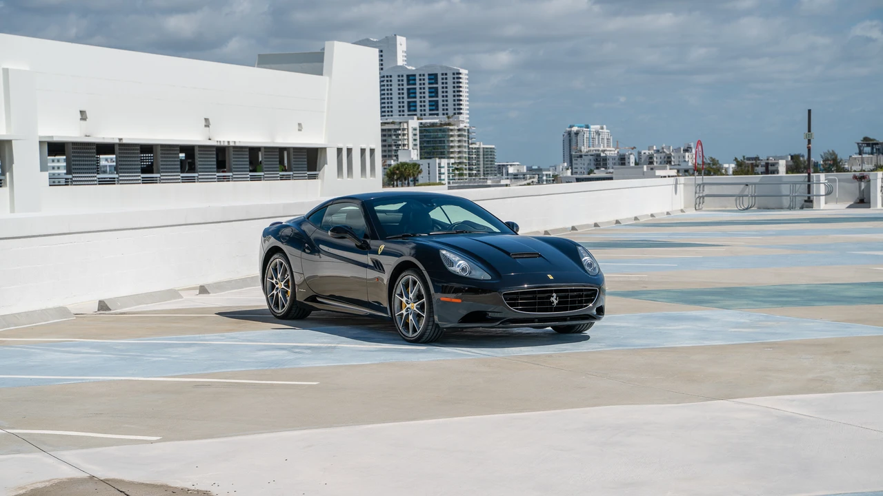 2011 Ferrari California - Image 7 of 31