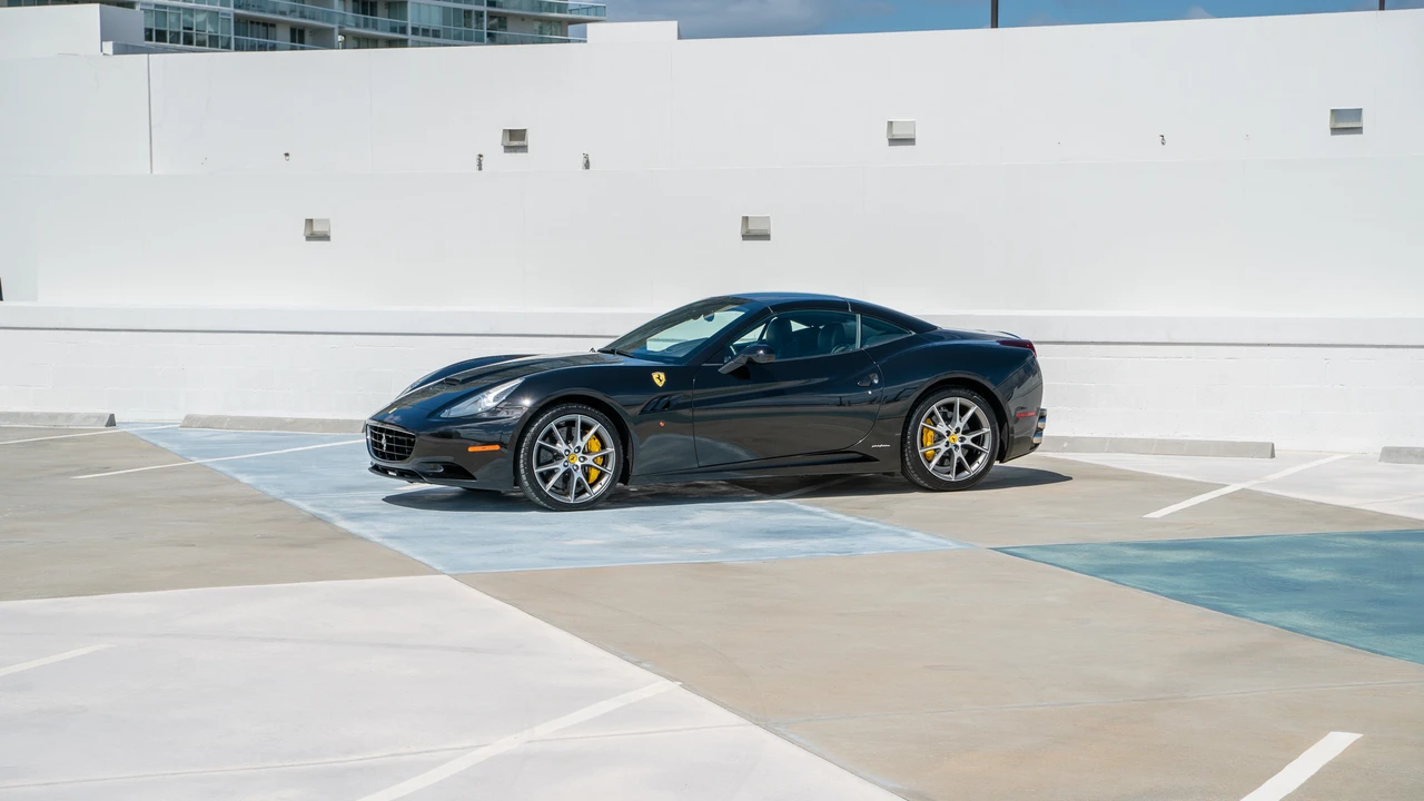 2011 Ferrari California - Image 20 of 31