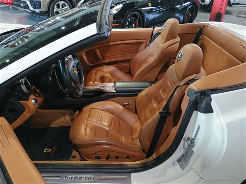 2011 Ferrari California - Image 12 of 31