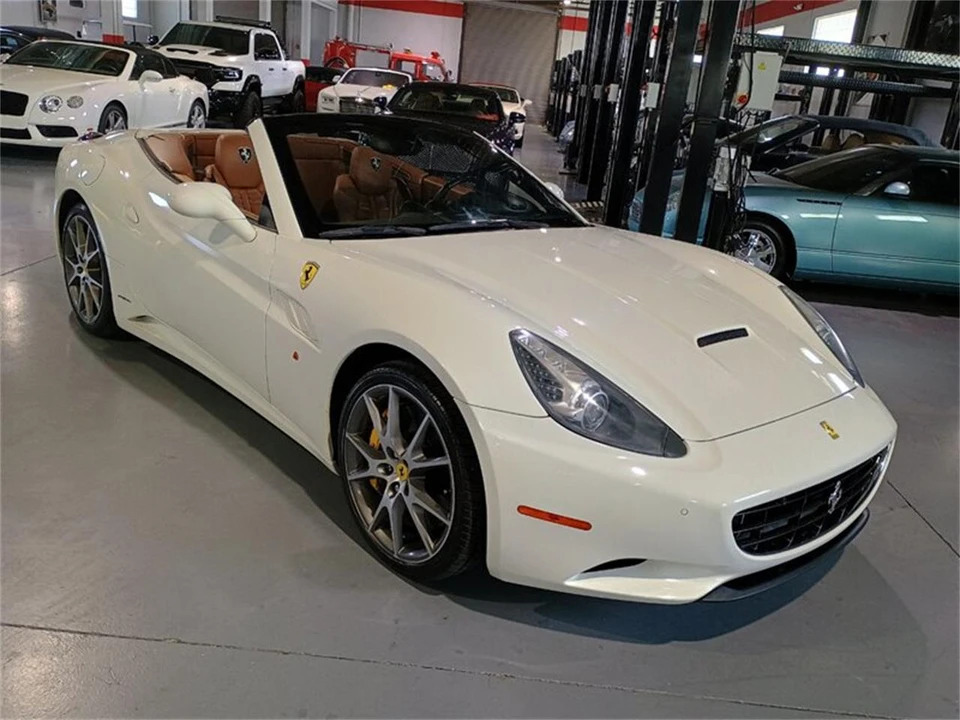 2011 Ferrari California - Image 8 of 31
