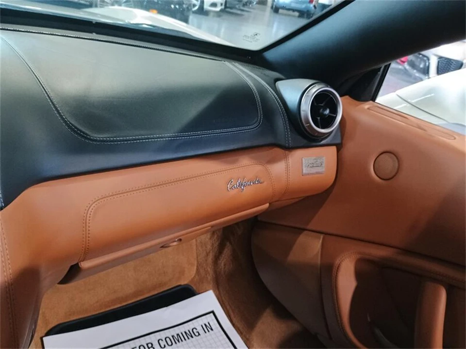 2011 Ferrari California - Image 22 of 31